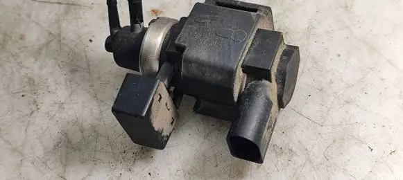 Audi A4 S4 B6 8E 8H Turbo solenoid valve 8E0906628 72290333 03T190