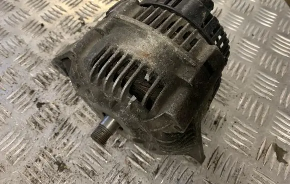 Renault Scenic I Generator/alternator 7700431941