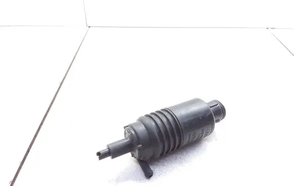 Audi 100 S4 C4 Windscreen/windshield washer pump 4A0955651