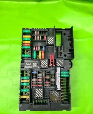 BMW 5 G30 G31 Fuse box set 9393145 P00127006AC 17B030A2884