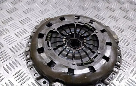 BMW 3 E46 Clutch pressure plate 323057710