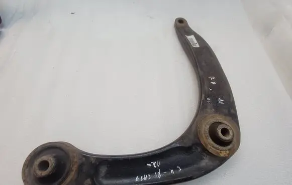 Citroen C4 I Picasso Front lower control arm/wishbone 557452