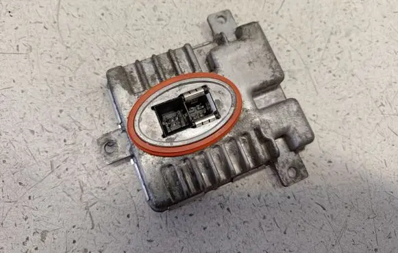BMW 5 F10 F11 Xenon control unit/module 7237647 63117237647 63117237644