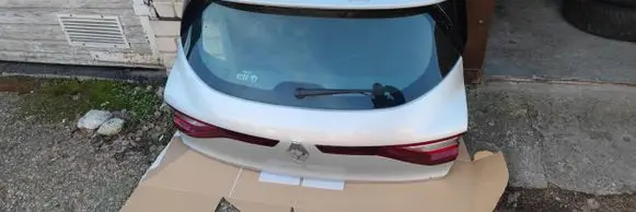 Renault Megane IV Tailgate/trunk/boot lid