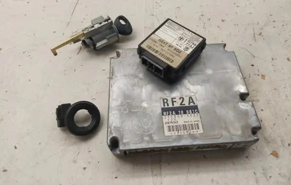 Mazda 626 Engine ECU kit and lock set RF2A18881C 2758005032 5837227000