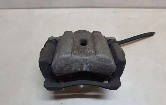 Toyota Prius (XW20) Front brake caliper