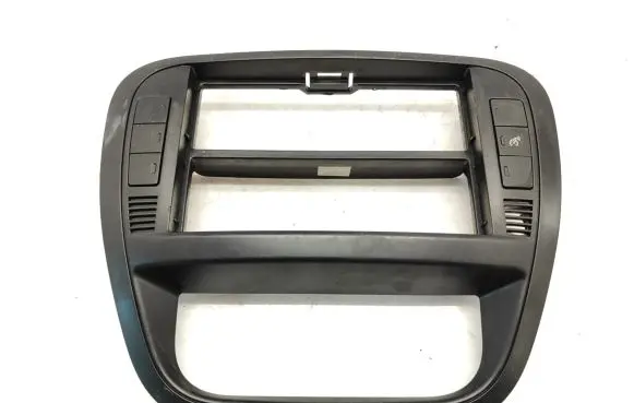 Radio/GPS head unit trim