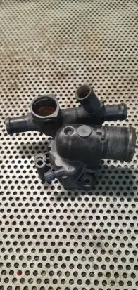 Mercedes-Benz Sprinter W906 Thermostat housing 907243