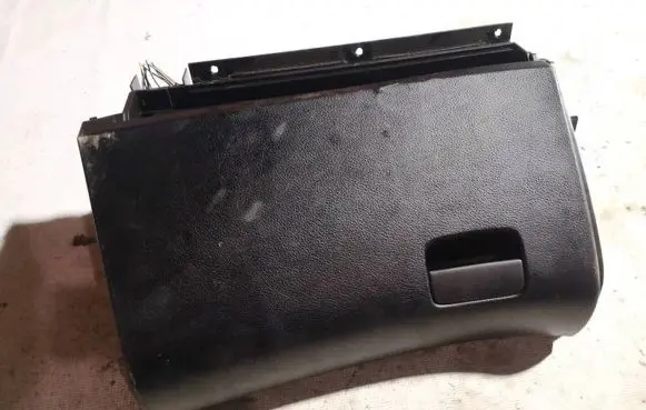 Subaru Legacy Glove box s15601510jc n05101980124