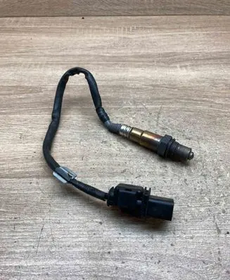Volkswagen Golf IV Lambda probe sensor 0281004019 1928404682