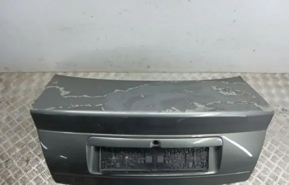 Audi A4 S4 B5 8D Tailgate/trunk/boot lid