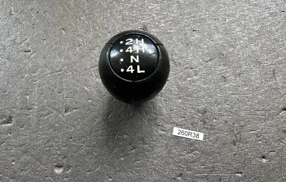 Nissan Patrol 260 Gear shift switch/knob 332180F000