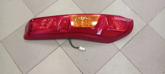 Nissan X-Trail T30 Rear/tail lights 22063929