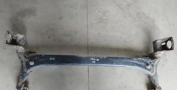 Toyota Corolla Verso AR10 Rear axle beam 