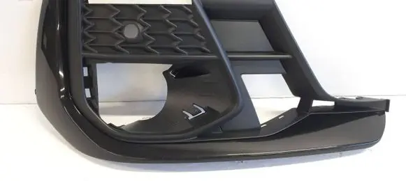 Audi A8 S8 D5 Front bumper lower grill 4N0807682A