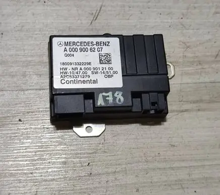 Mercedes-Benz CLA C117 X117 W117 Fuel injection pump control unit/module A0009006207 180091332229E A0009012100