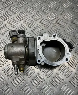 Audi A7 S7 4G Fuel injection high pressure pump 06E103535A