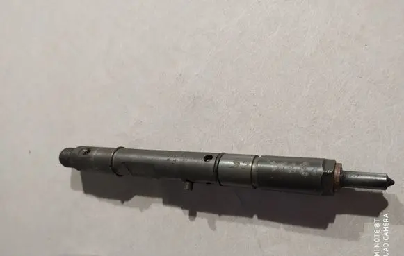 Audi A6 S6 C5 4B Fuel injector 059130201D
