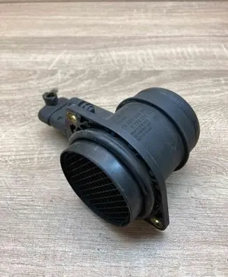 Skoda Octavia Mk1 (1U) Mass air flow meter 0280217121 0986280202