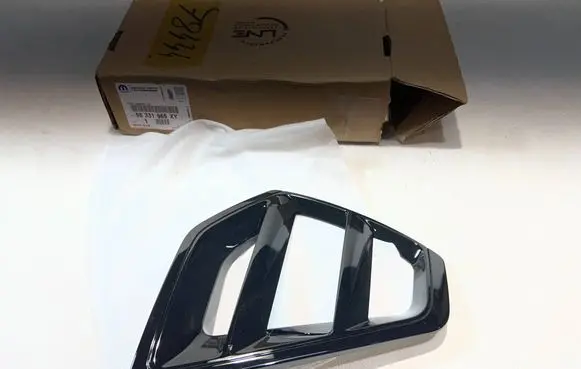 Citroen C4 III e-C4 R17 alloy rim 9833196680