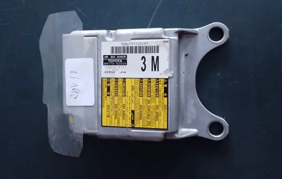 Toyota RAV 4 (XA40) Airbag control unit/module 8917042820