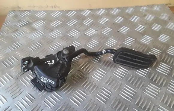 Seat Alhambra (Mk1) Accelerator throttle pedal 6PV00777005 7M4721603D YM219F836GB
