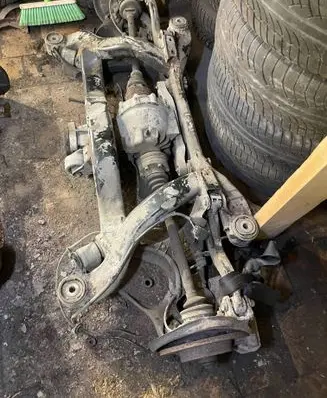 Audi A4 S4 B6 8E 8H Rear axle beam with reductor 