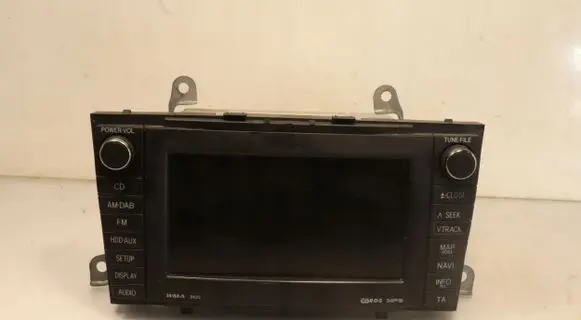 Toyota Avensis T270 Radio/GPS head unit trim 