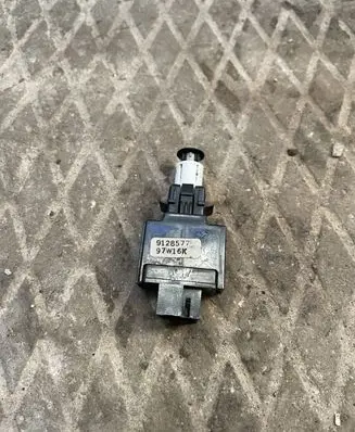 Volvo S70 V70 V70 XC Brake pedal sensor switch 9128577 97W16K