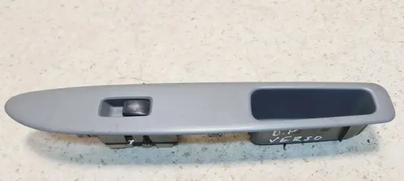 Toyota Avensis Verso Electric window control switch 8403044020 7423144190