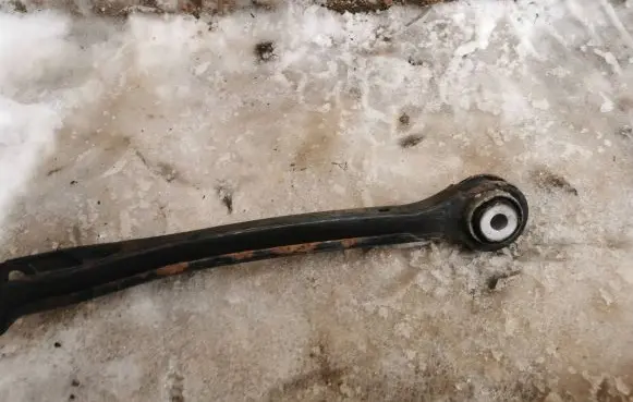 Mercedes-Benz C W205 Rear control arm A2043521205