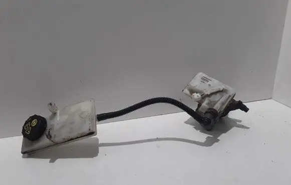 Ford C-MAX II Master brake cylinder 250K3BGB