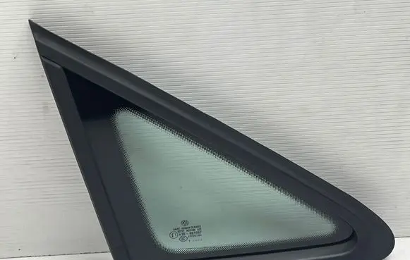 Volkswagen Caddy Front triangle window/glass 43R001057 2K5845412