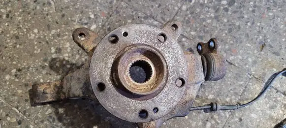 Renault Laguna II Front wheel hub