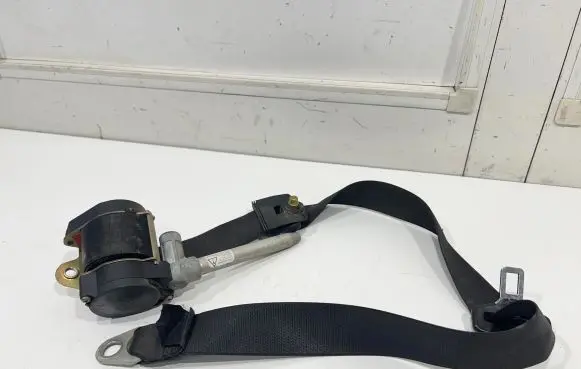 Chevrolet Captiva Front seatbelt