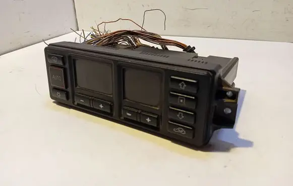 Audi A4 S4 B5 8D Climate control unit