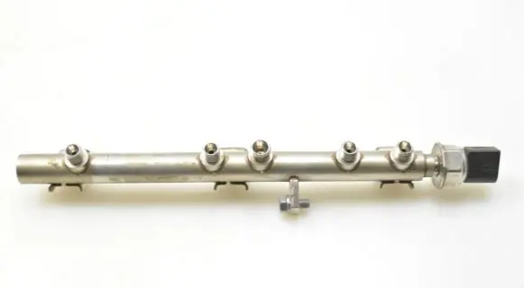 BMW 3 E90 E91 Fuel main line pipe 7562474