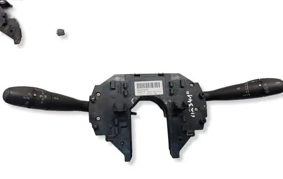 Citroen C4 I Wiper turn signal indicator stalk/switch 96615343XT 34565717