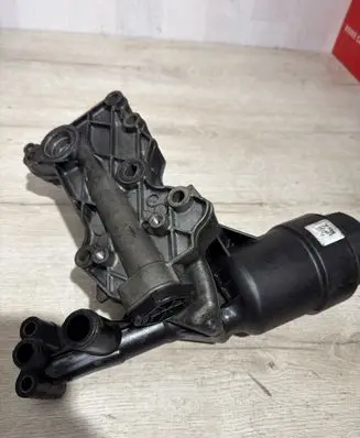 Mercedes-Benz Vito Viano W639 Oil filter mounting bracket 70362380 31279 70362379