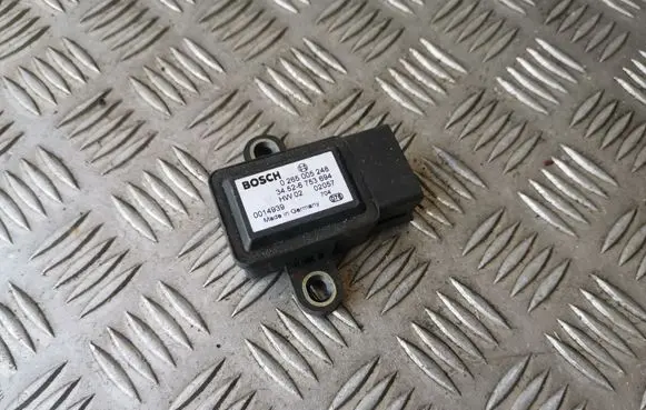 BMW 5 E39 ESP acceleration yaw rate sensor 0265005248 34526753694 6753694