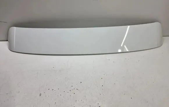 Tailgate/trunk spoiler