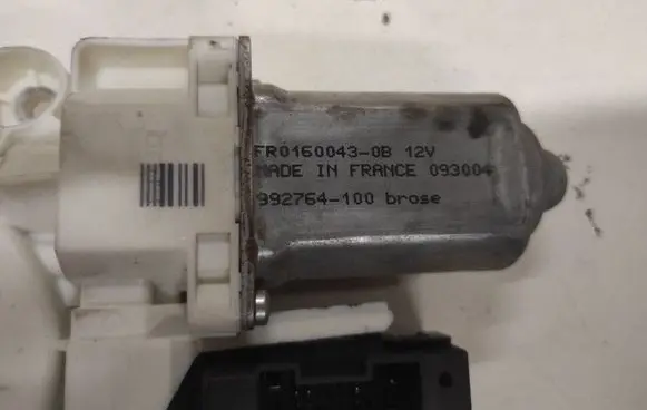 Ford Focus C-MAX Rear door window regulator motor 01600430B 992764100