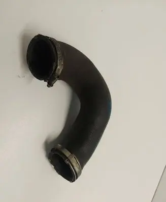 Audi Q7 4L Intercooler hose/pipe 7L6145972E