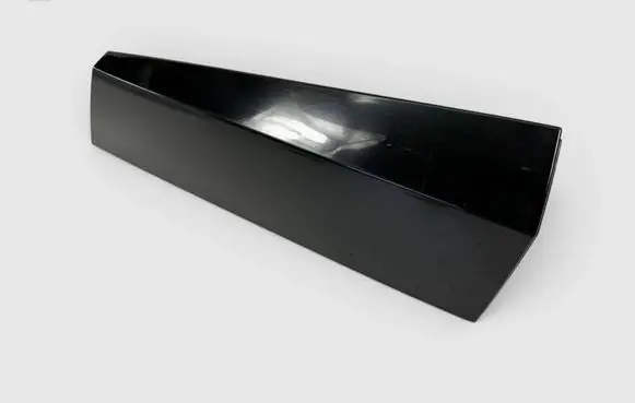 Chevrolet Suburban Rear/tail light trim molding 22826302