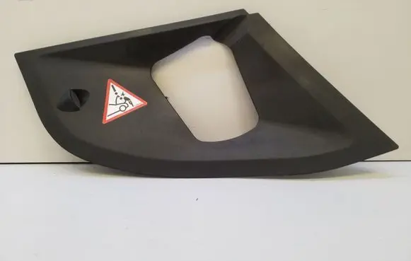 Engine bonnet/hood lock trim molding