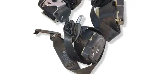 Volkswagen Cross Touran I Rear seatbelt 6047883