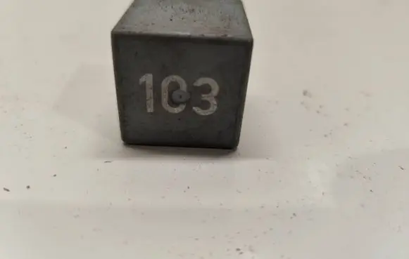 Volkswagen PASSAT B4 Other relay 357911253 50237003
