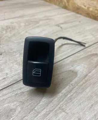 Mercedes-Benz A W169 Electric window control switch A1698205210 03128250