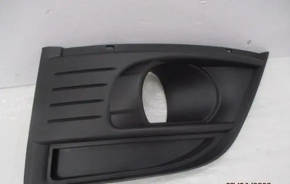 Citroen C4 I Picasso Front fog light trim/grill 9680403877