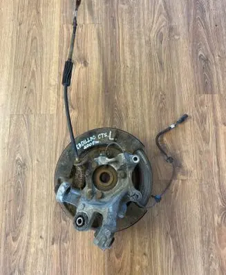 Cadillac CTS Front wheel hub 15775067